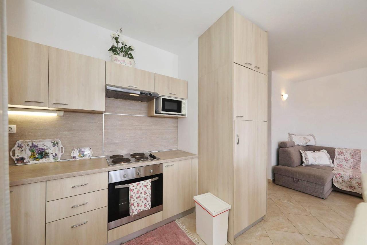 Apartments Punta Привлака Екстериор снимка