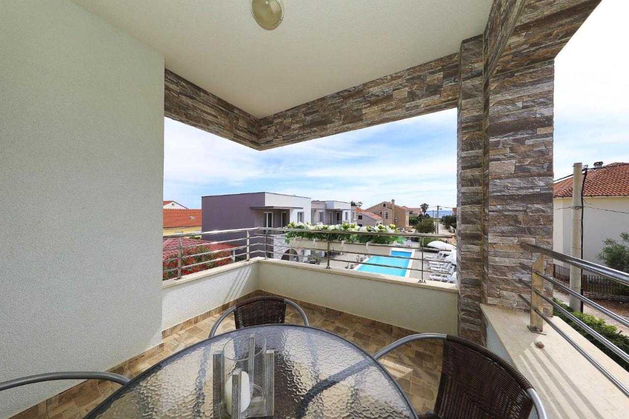 Apartments Punta Привлака Екстериор снимка