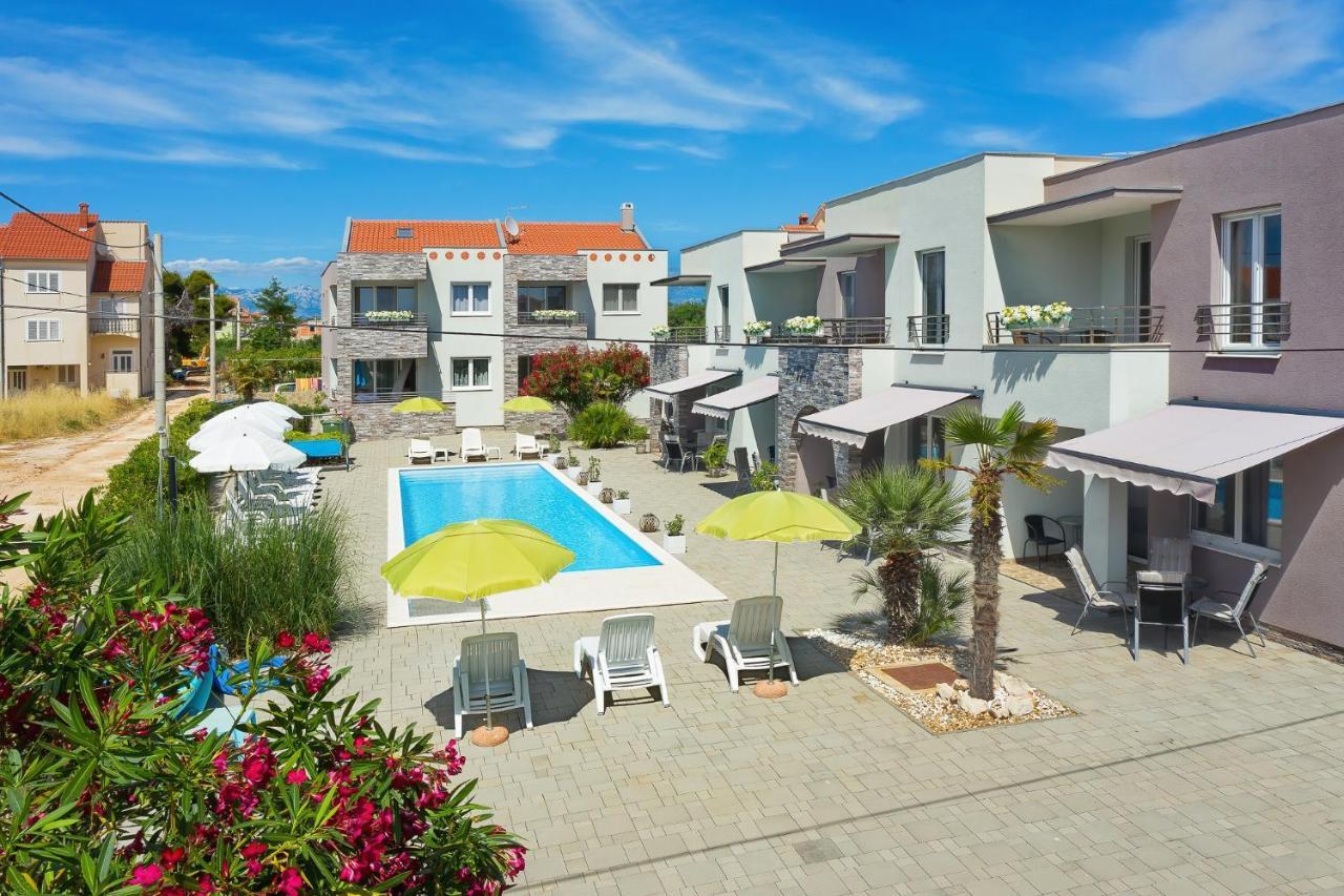 Apartments Punta Привлака Екстериор снимка